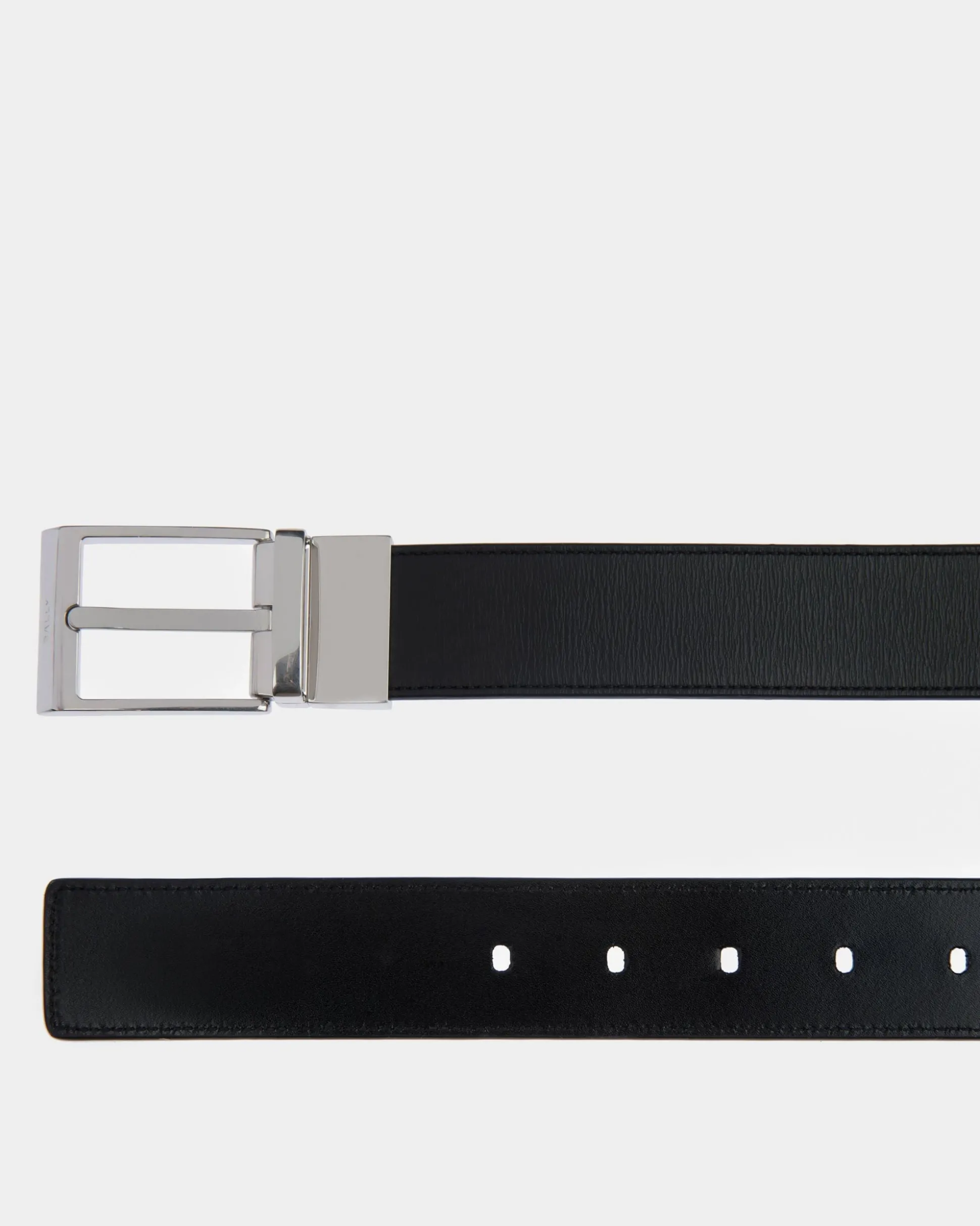 Anzuggürtel Aus Leder In Schwarz