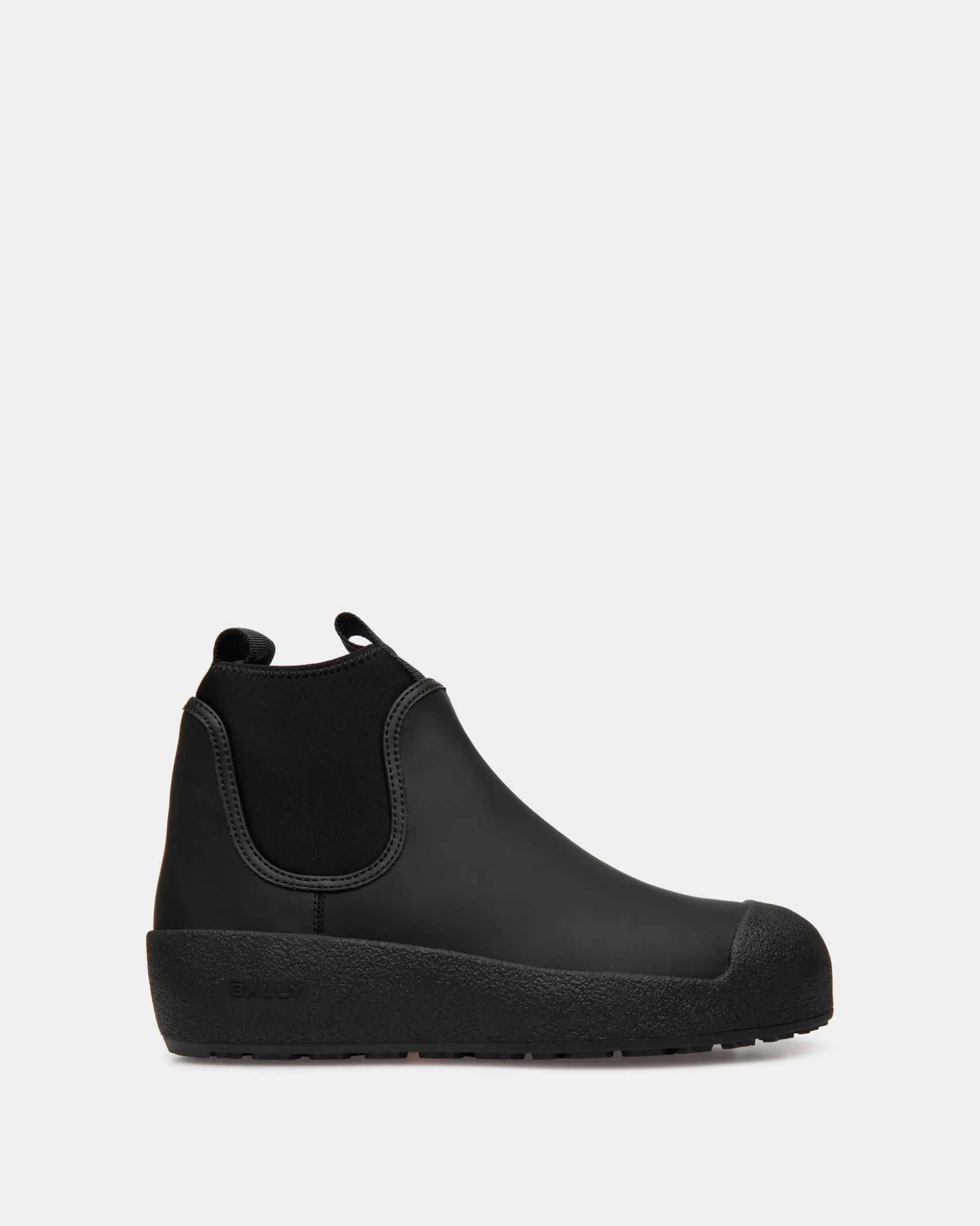 Bally Curling Stiefelette Aus Schwarzem Gummiertem Leder