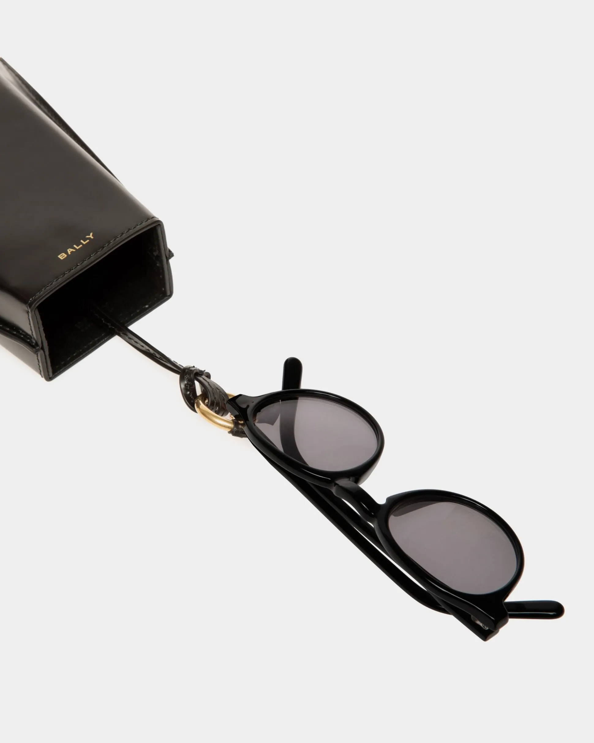 Belle Sonnenbrillenetui Aus Gebürstetem Leder In Schwarz