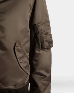 Bomberjacke Aus Nylon In Military Green Aus Der Adrien Brody Travel-Kollektion