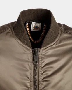 Bomberjacke Aus Nylon In Military Green Aus Der Adrien Brody Travel-Kollektion