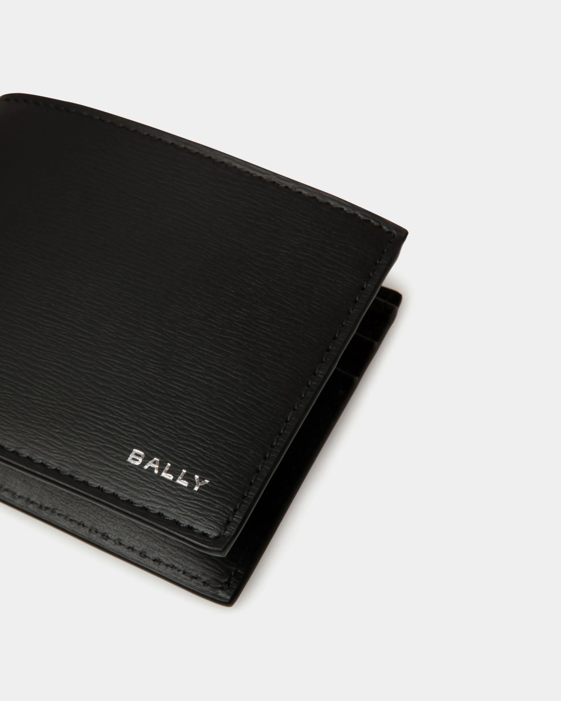Crossing Zweiteilige Brieftasche Aus Leder In Schwarz