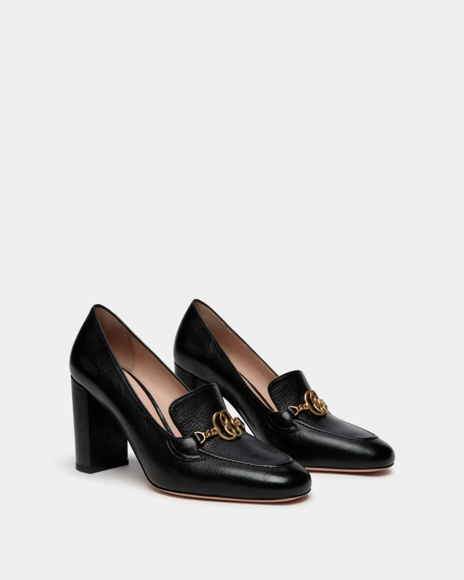 Daily Emblem Pump Aus Schwarzem Leder