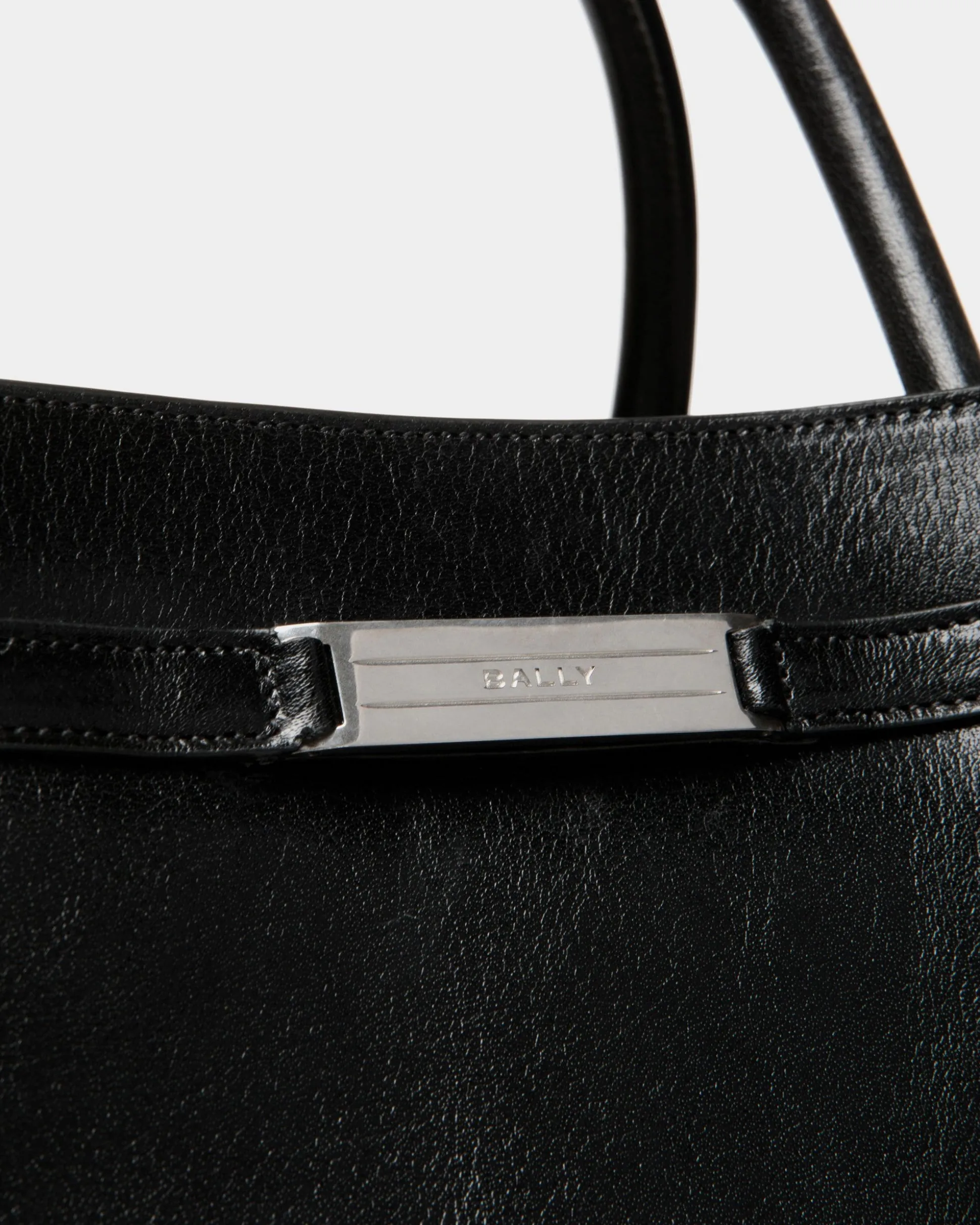 Deco Reisetasche Aus Leder In Schwarz