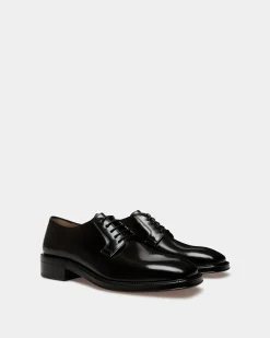 Derbys Sockel Aus Leder In Schwarz