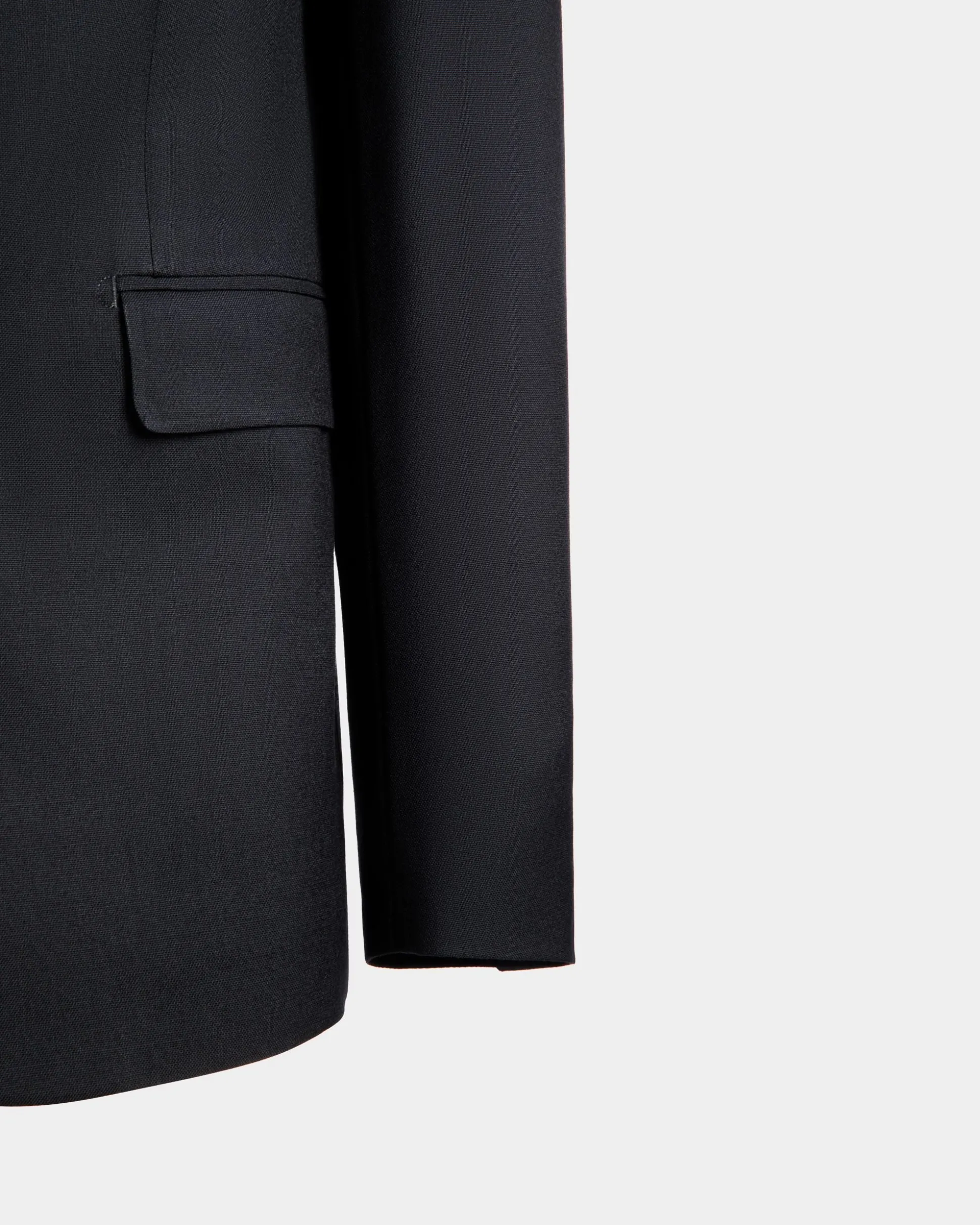 Einreihiger Blazer Aus Wolle In Navy Blue Aus Der Adrien Brody Travel-Kollektion