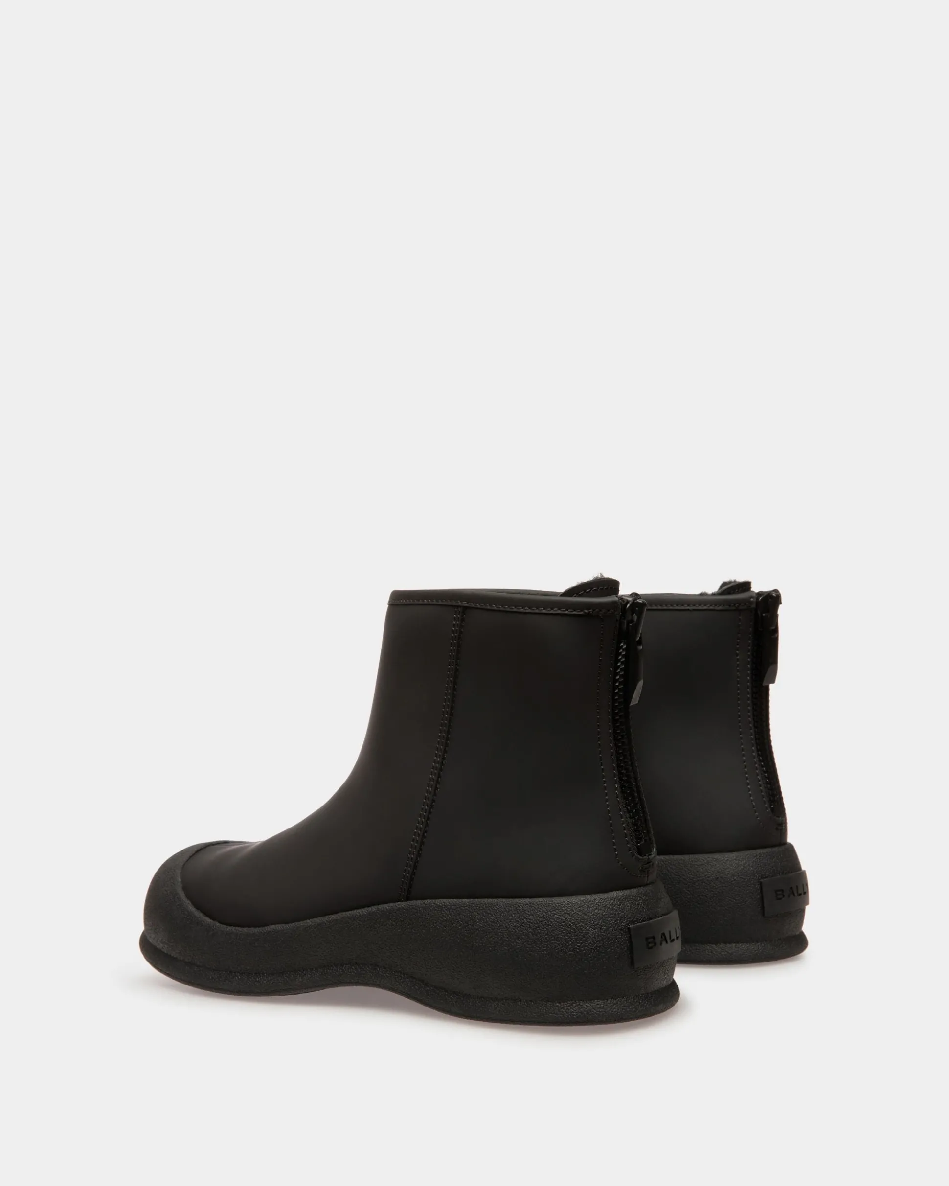 Frei Schneestiefel Aus Leder In Schwarz