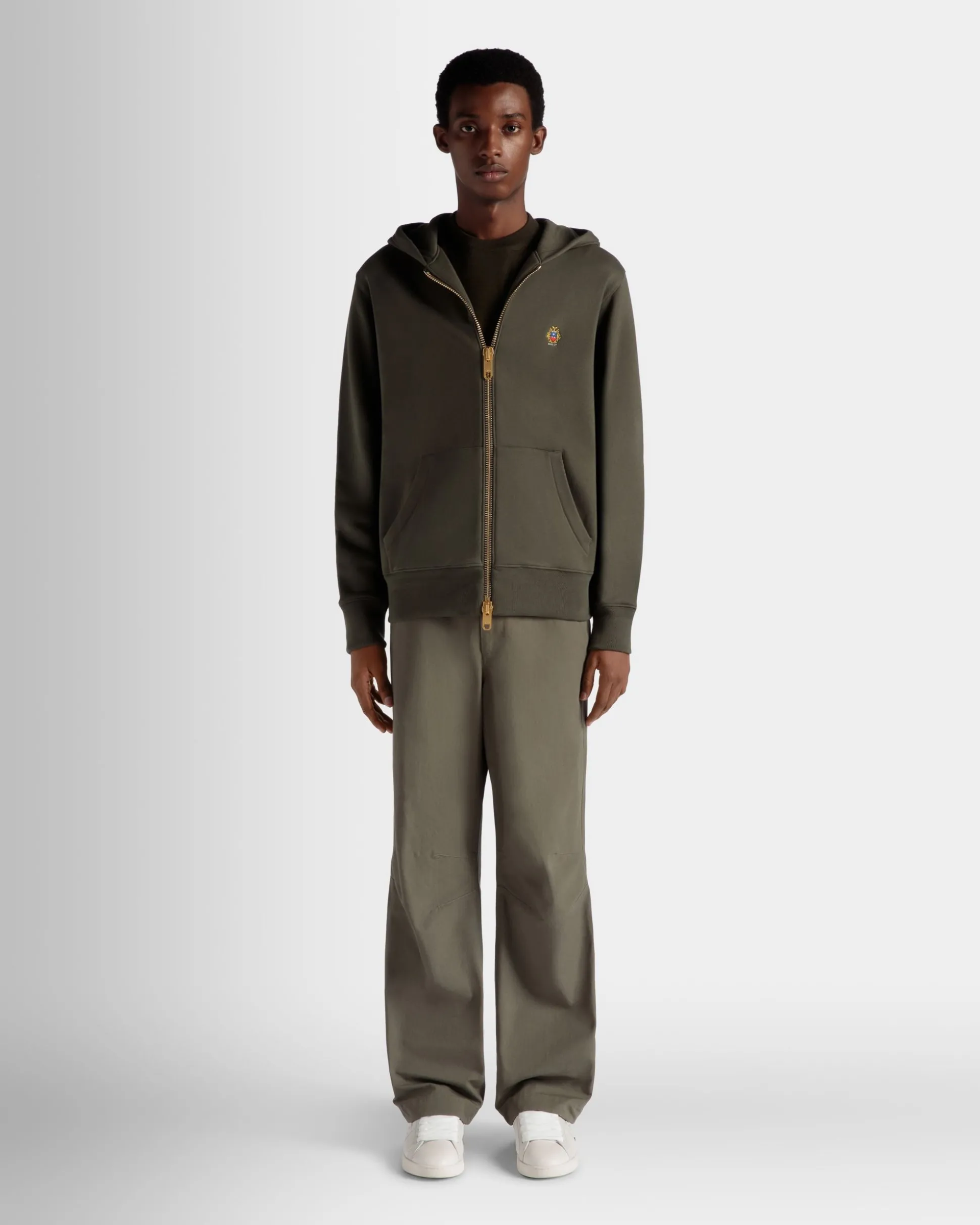 Kapuzenpullover Aus Kaschmirgemisch In Olive Green Aus Der Adrien Brody Travel-Kollektion
