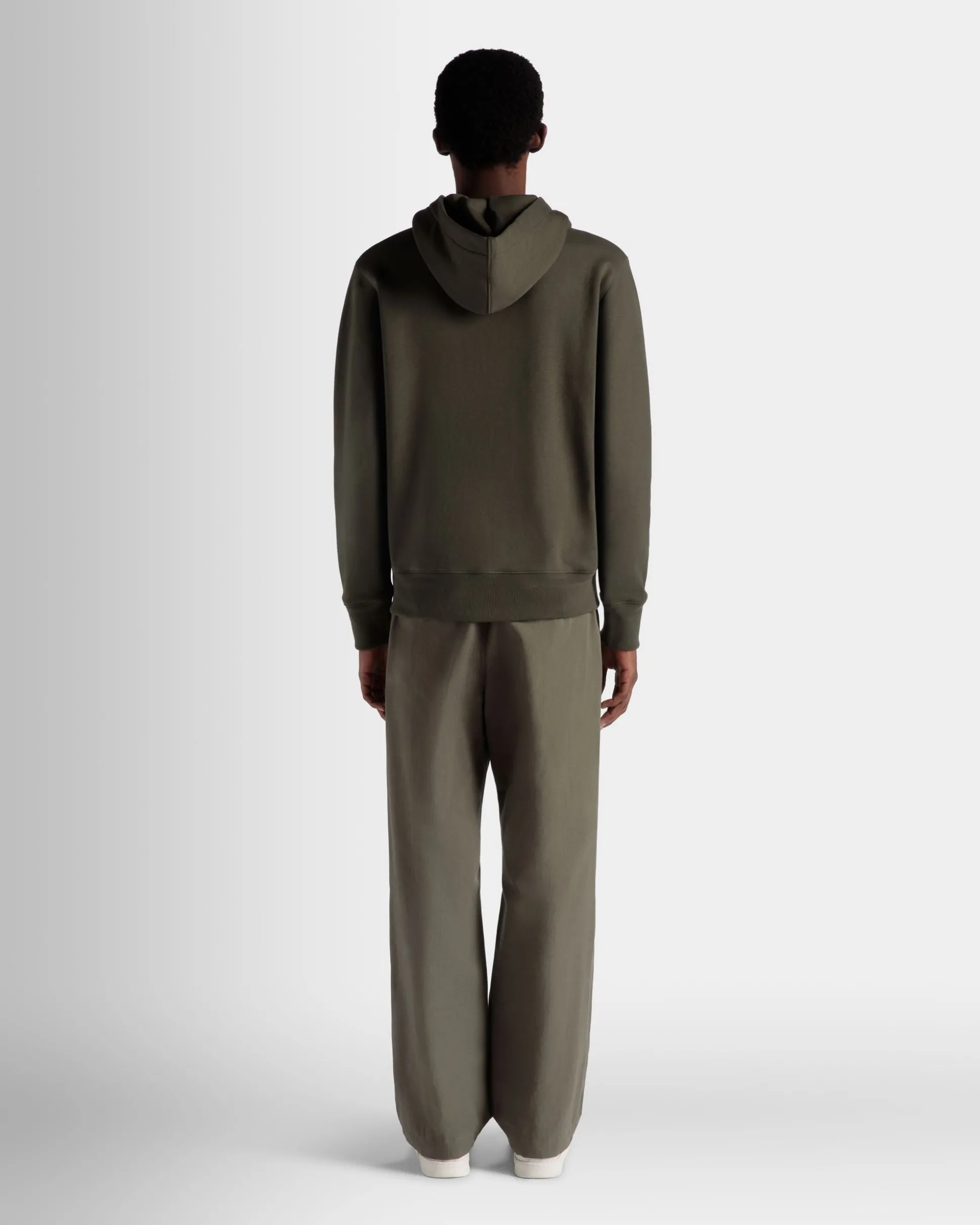 Kapuzenpullover Aus Kaschmirgemisch In Olive Green Aus Der Adrien Brody Travel-Kollektion