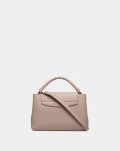 Kleine Lock Me Henkeltasche Aus Genarbtem Leder In Hellbeige
