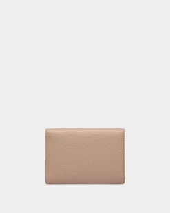 Lock Me Geldbörse Aus Genarbtem Leder In Light Beige