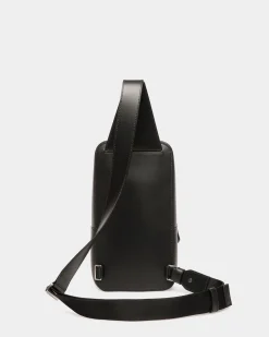 Mythos Sling Bag Aus Recyceltem Leder In Schwarz