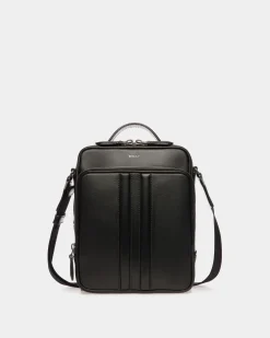 Mythos Umhängetasche Aus Recyceltem Leder In Schwarz