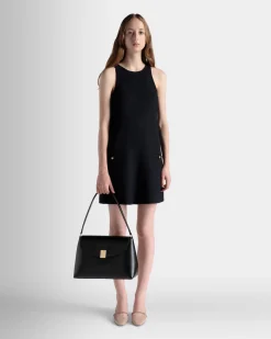Ollam Schultertasche Aus Leder In Schwarz