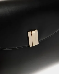 Ollam Schultertasche Aus Leder In Schwarz