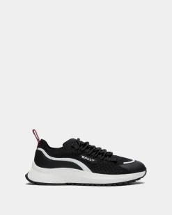 Outline Sneaker Aus Nylon In Schwarz