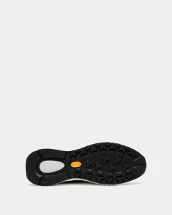 Outline Sneaker Aus Nylon In Schwarz
