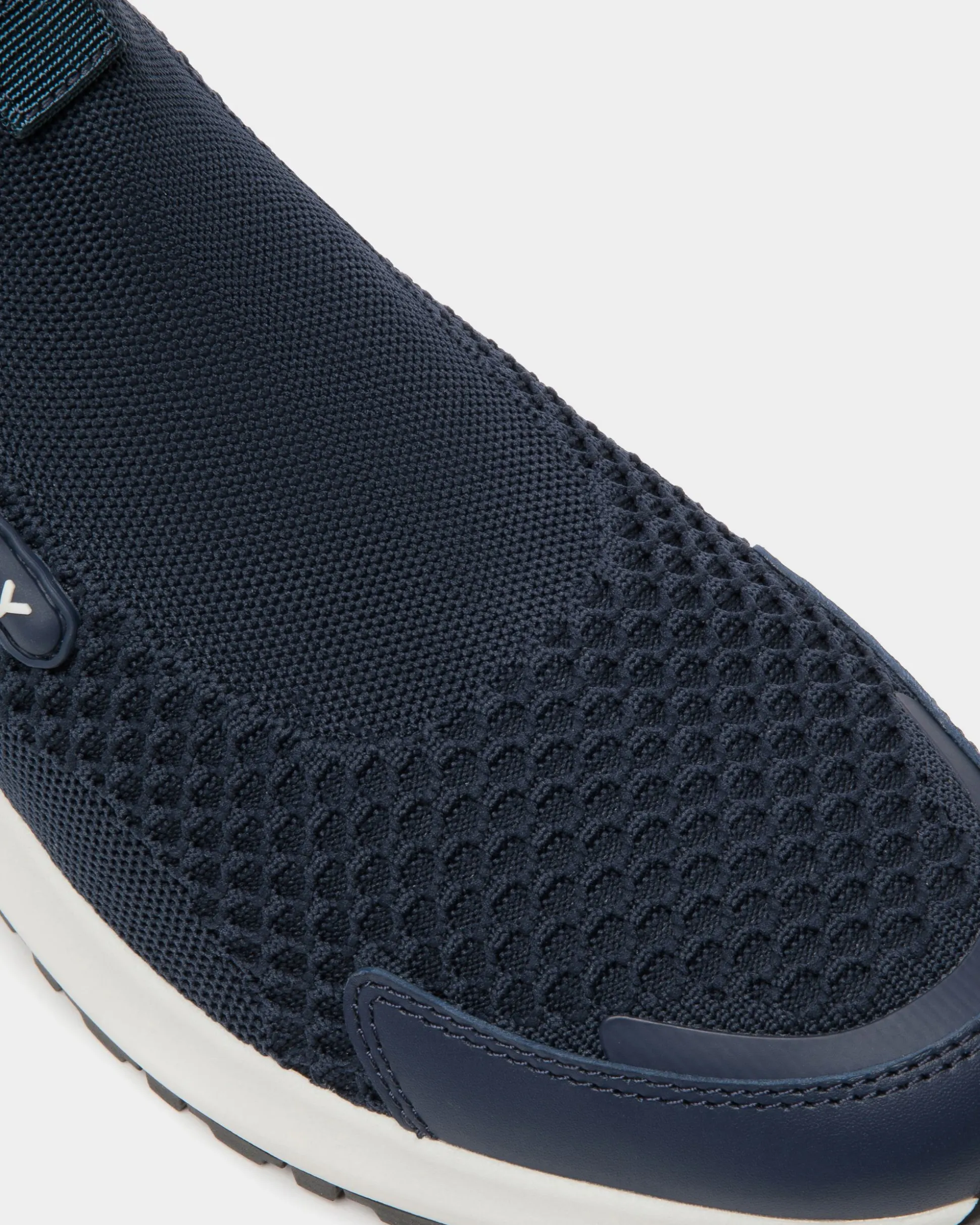 Outline Sneaker Aus Strickgewebe