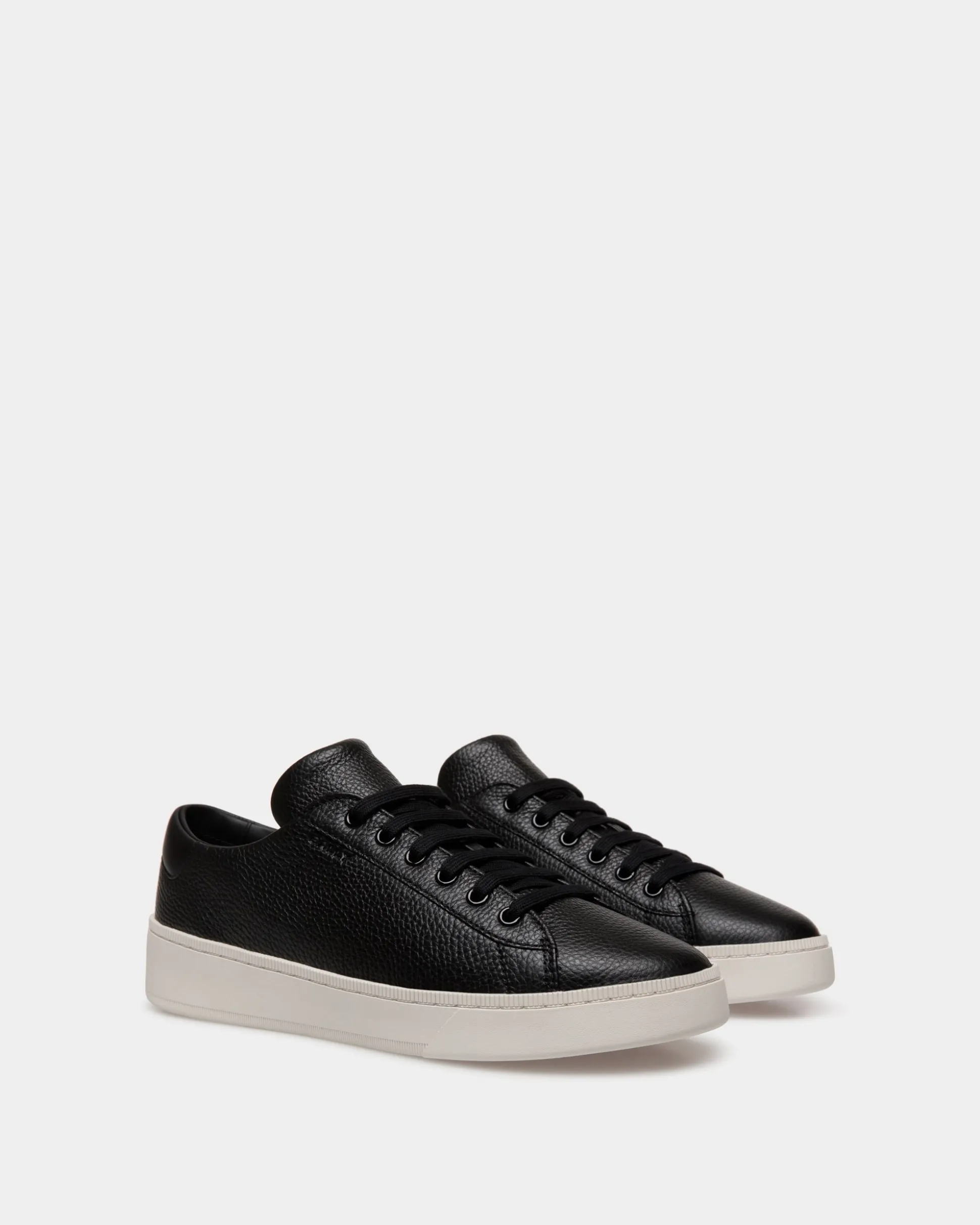 Raise Sneaker Aus Genarbtem Leder In Schwarz