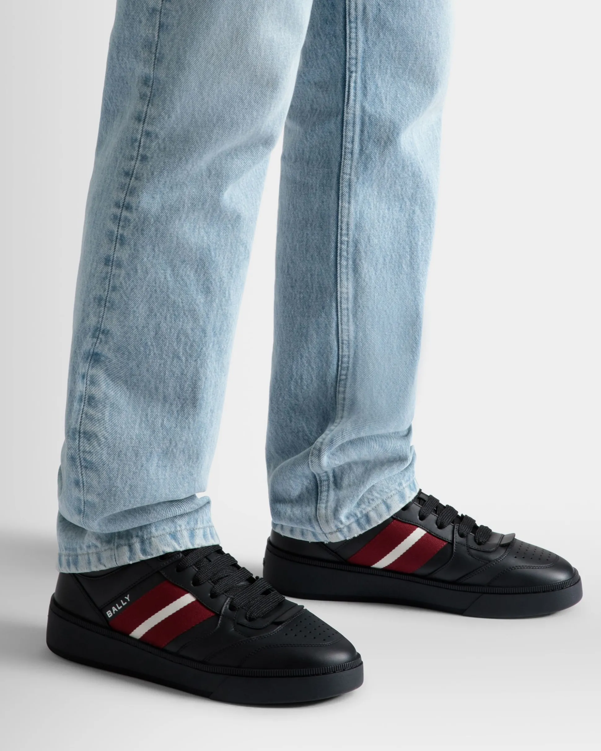Raise Sneaker Aus Schwarzem Leder