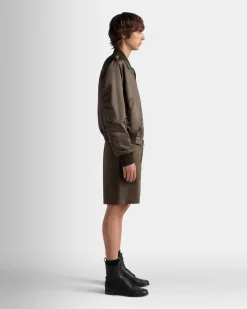Shorts Aus Baumwolle In Military Green Aus Der Adrien Brody Travel-Kollektion