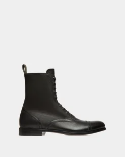 Stiefeletten Aus Leder In Schwarz Aus Der Adrien Brody Travel-Kollektion