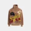 Winter Capsule Sweatshirt Mit Halbem Reißverschluss Und Alpenblumen Aus Fleece In Camel