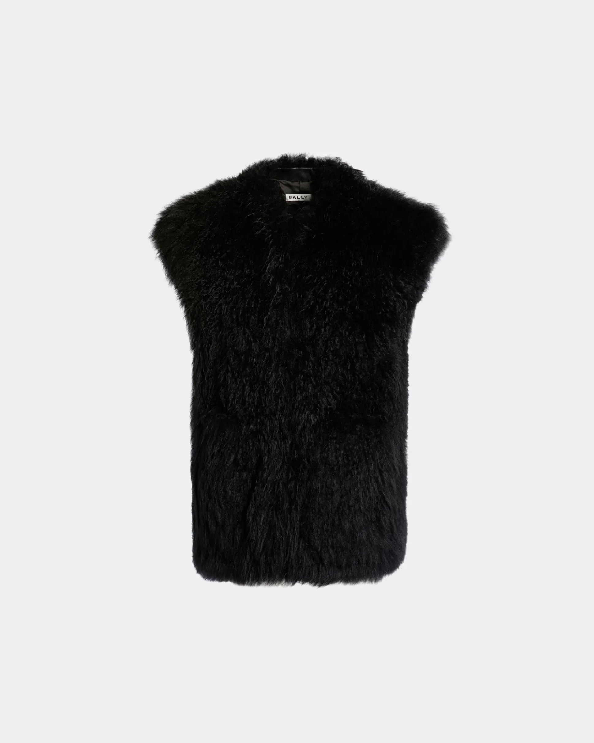 Winter Capsule Weste Aus Schwarzem Schaffell